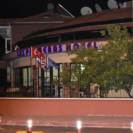 Palmeras Otel
