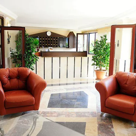 Palmeras Otel Çamyuva