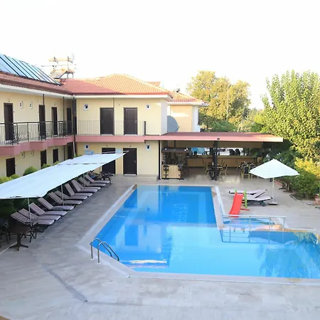 Palmeras Otel