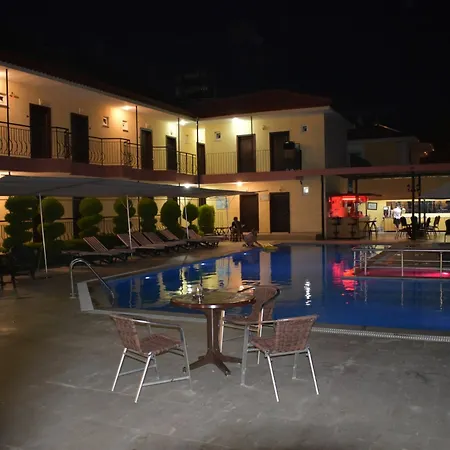 Otel Palmeras Çamyuva